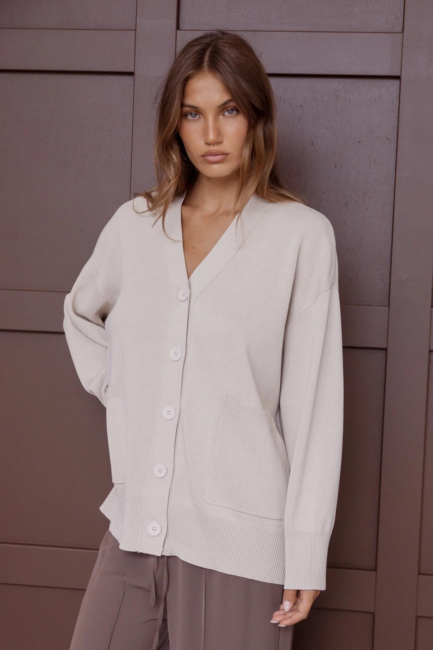 AMAIS Cardigan Stone - Image 3