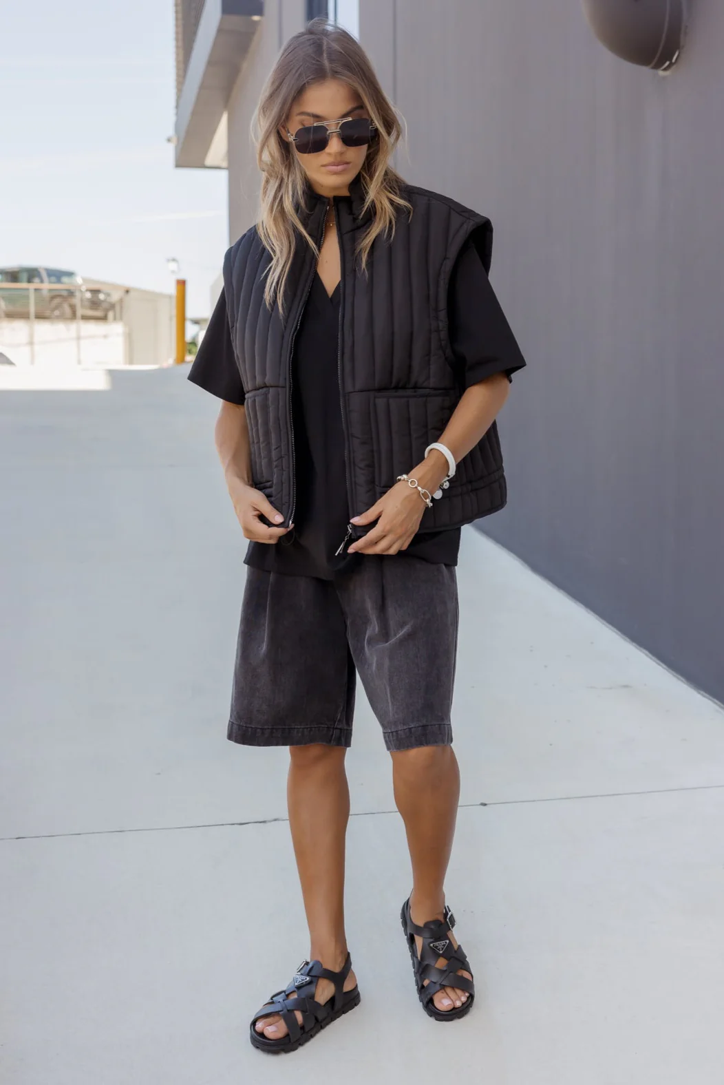 ARIA Vest Black - Image 4
