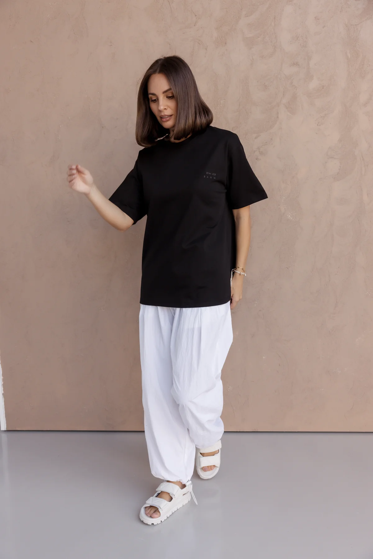 ATHEA T-Shirt Black - Image 4