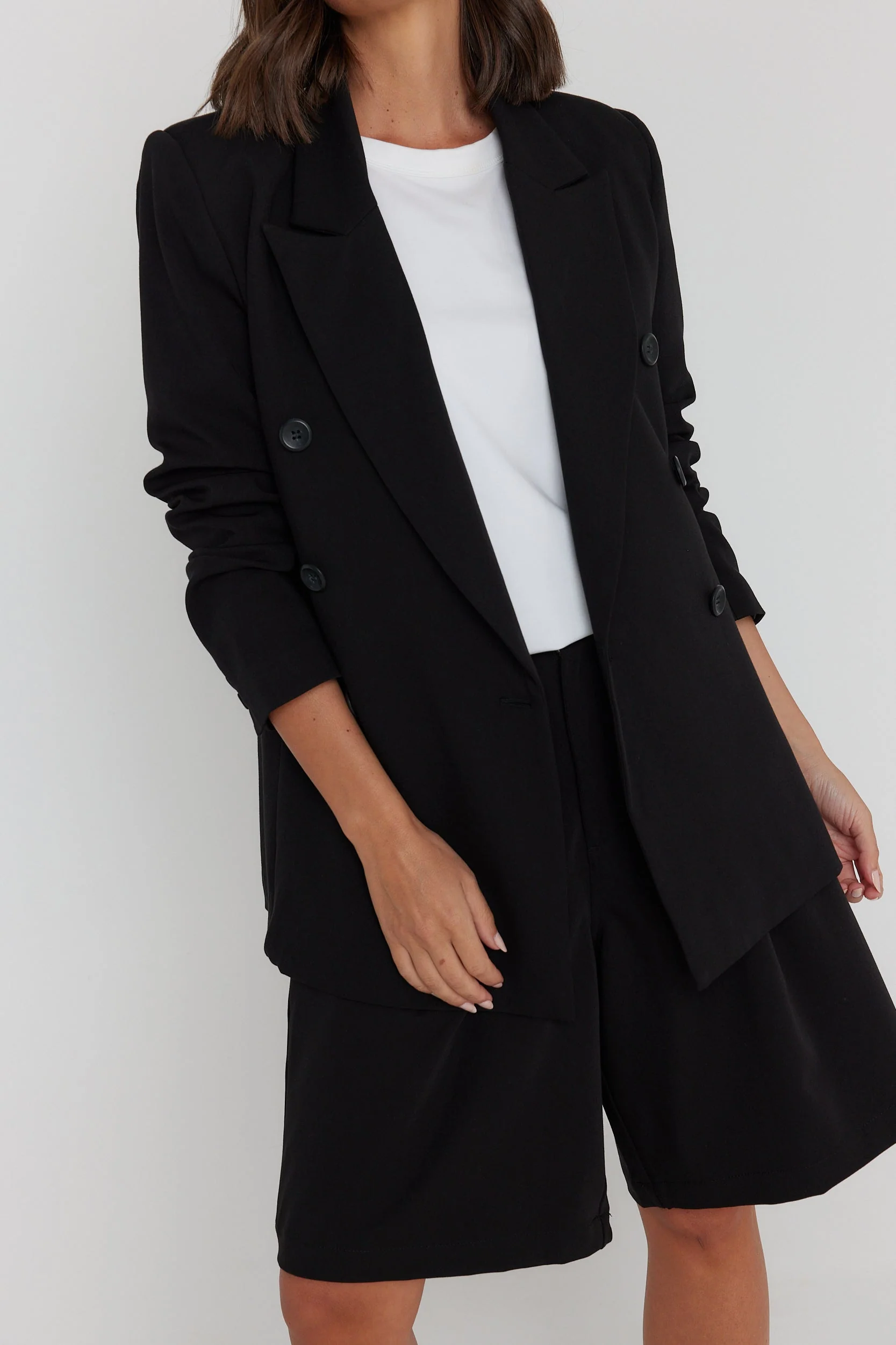 BERNY Shorts Black - Image 11