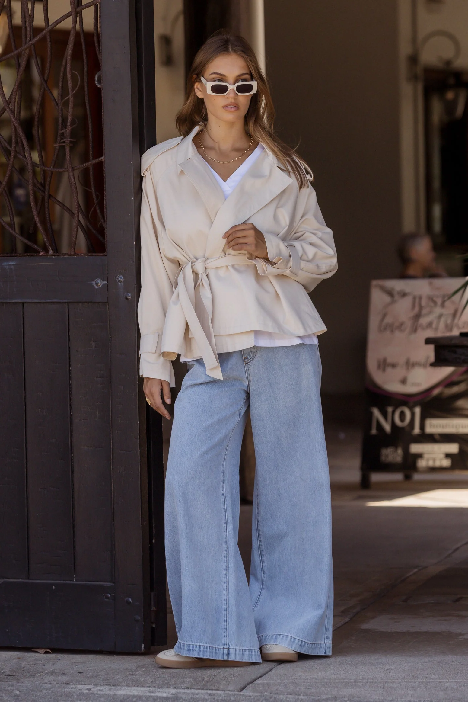 CASEY Jeans Light Blue Wash Denim - Image 10
