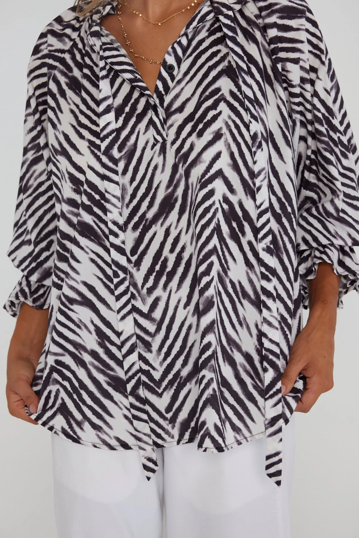 DANILL Blouse Abstract Animal - Image 6