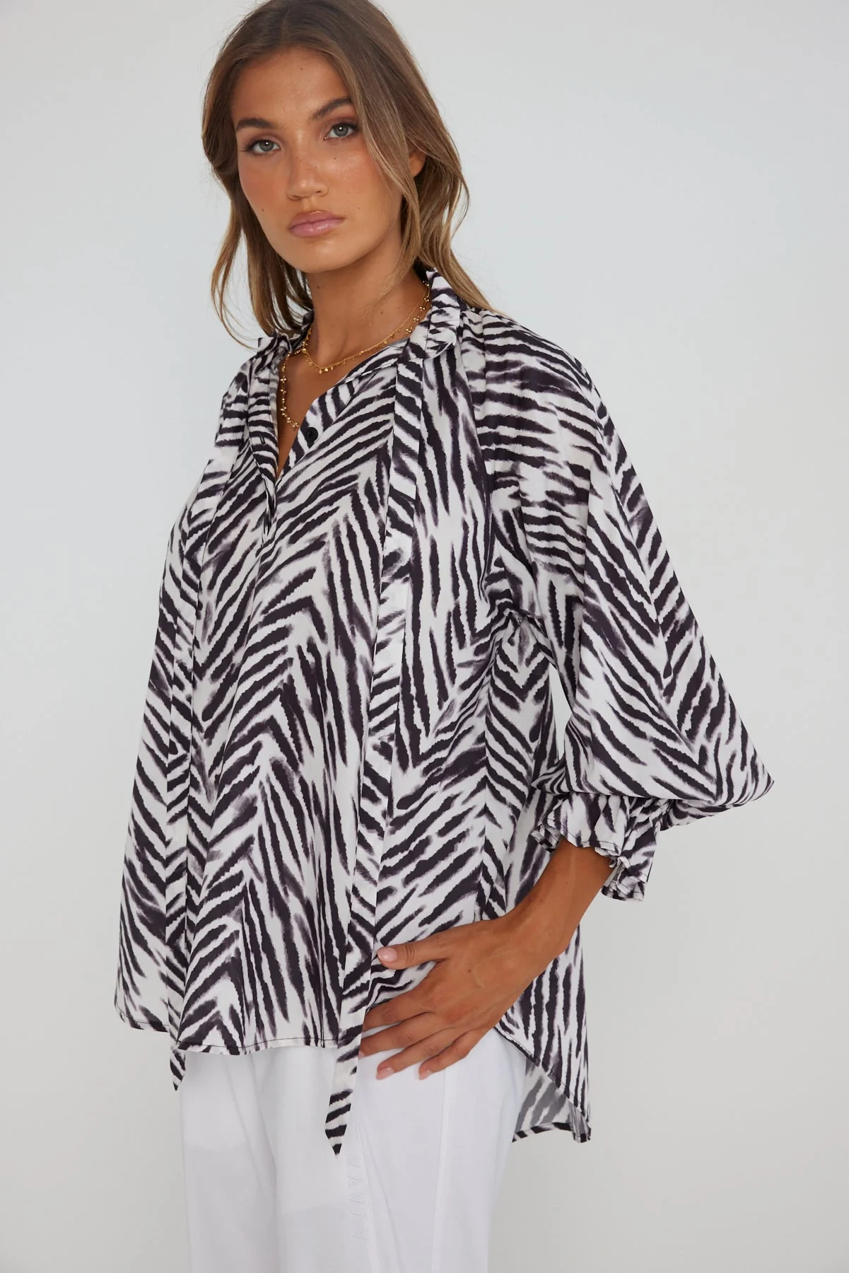 DANILL Blouse Abstract Animal - Image 7