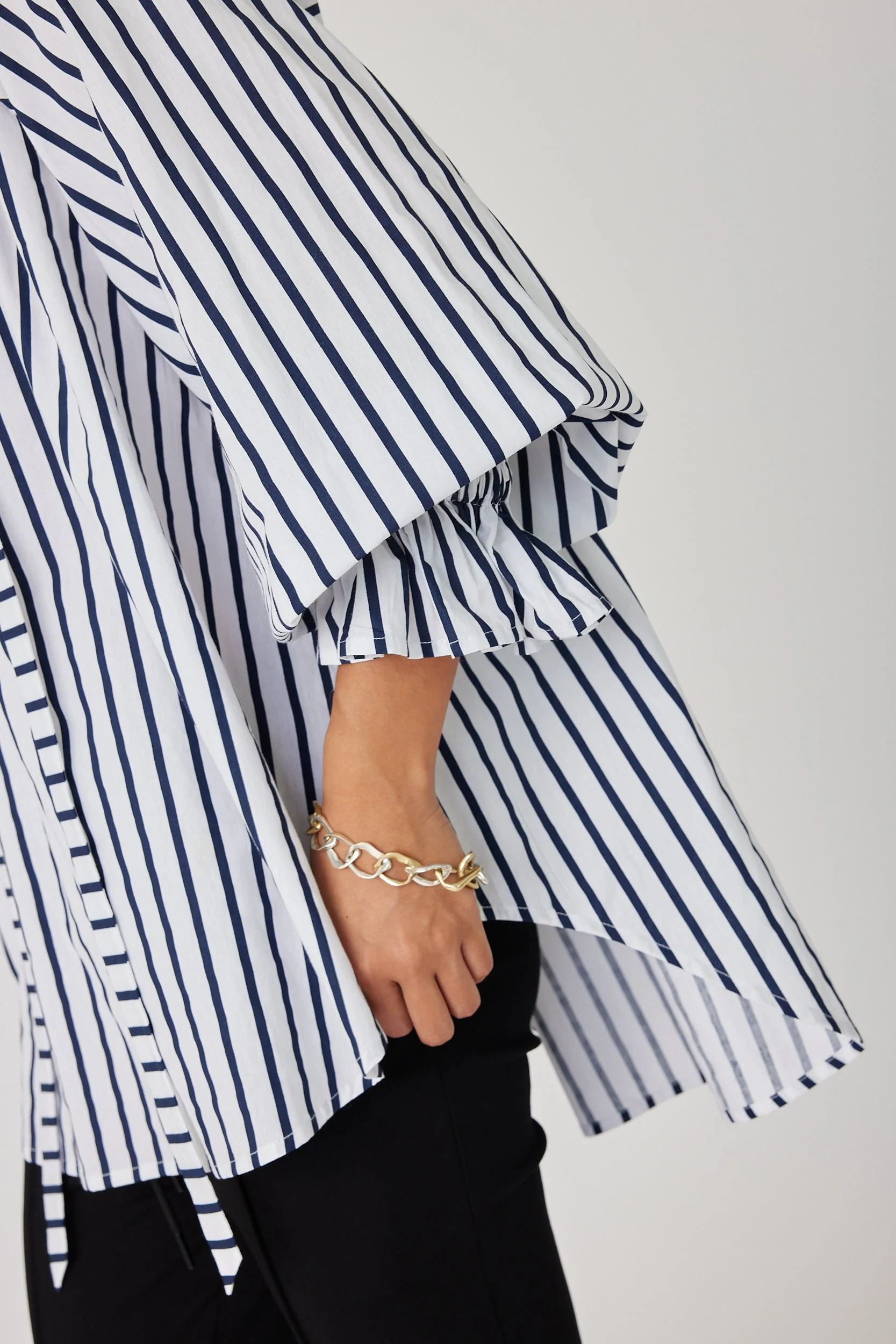 DANILL Blouse Navy Wide Stripe - Image 2