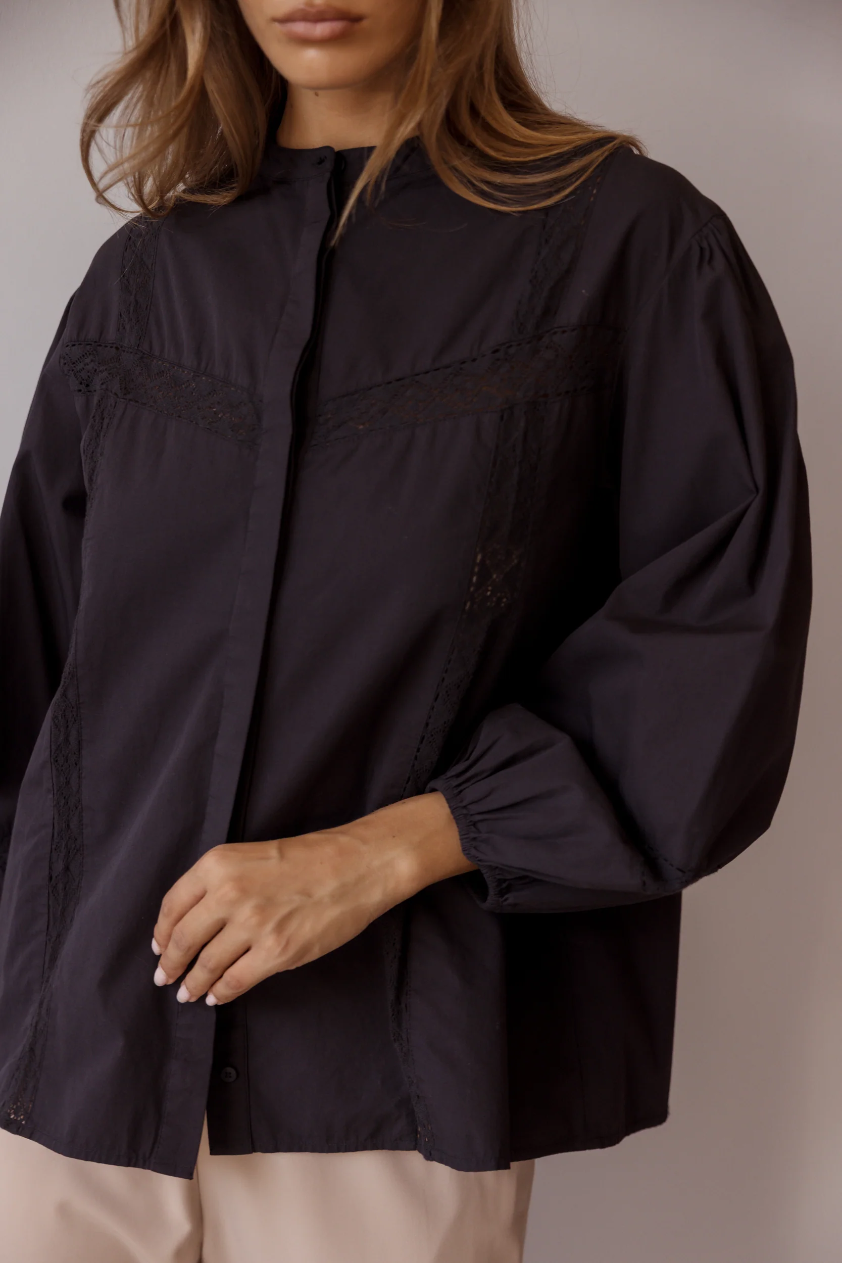 EVERETT Blouse Black - Image 2