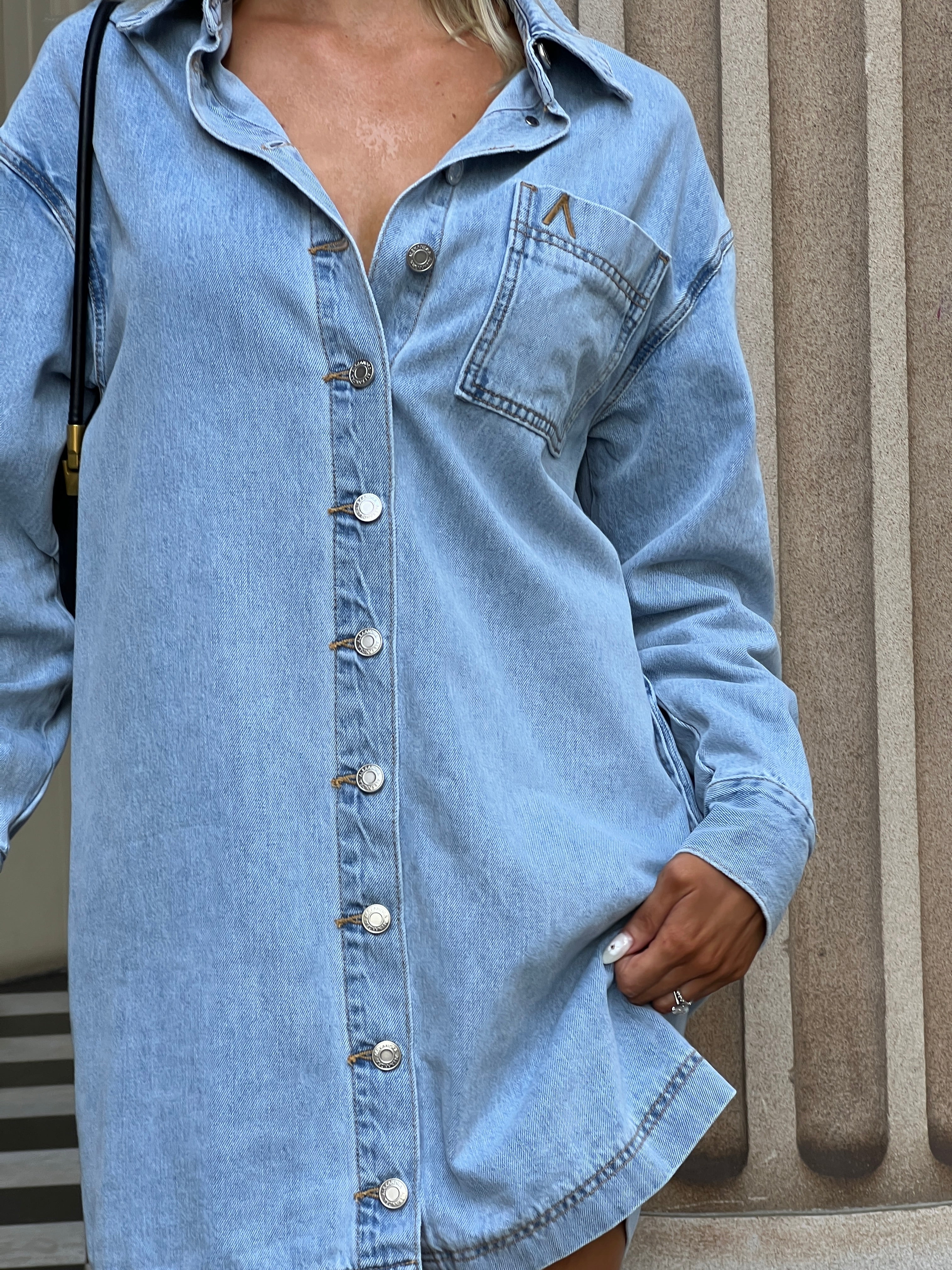 IGLUM Mini Dress Light Blue Wash - Image 3