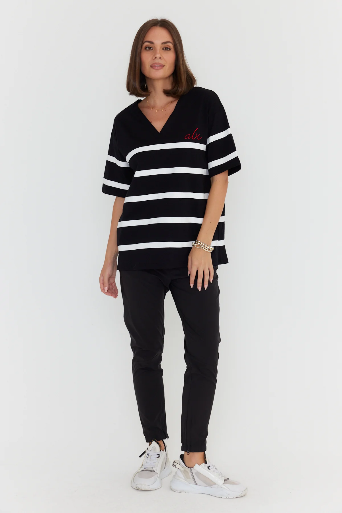 JASPER V T-Shirt Black - Image 5