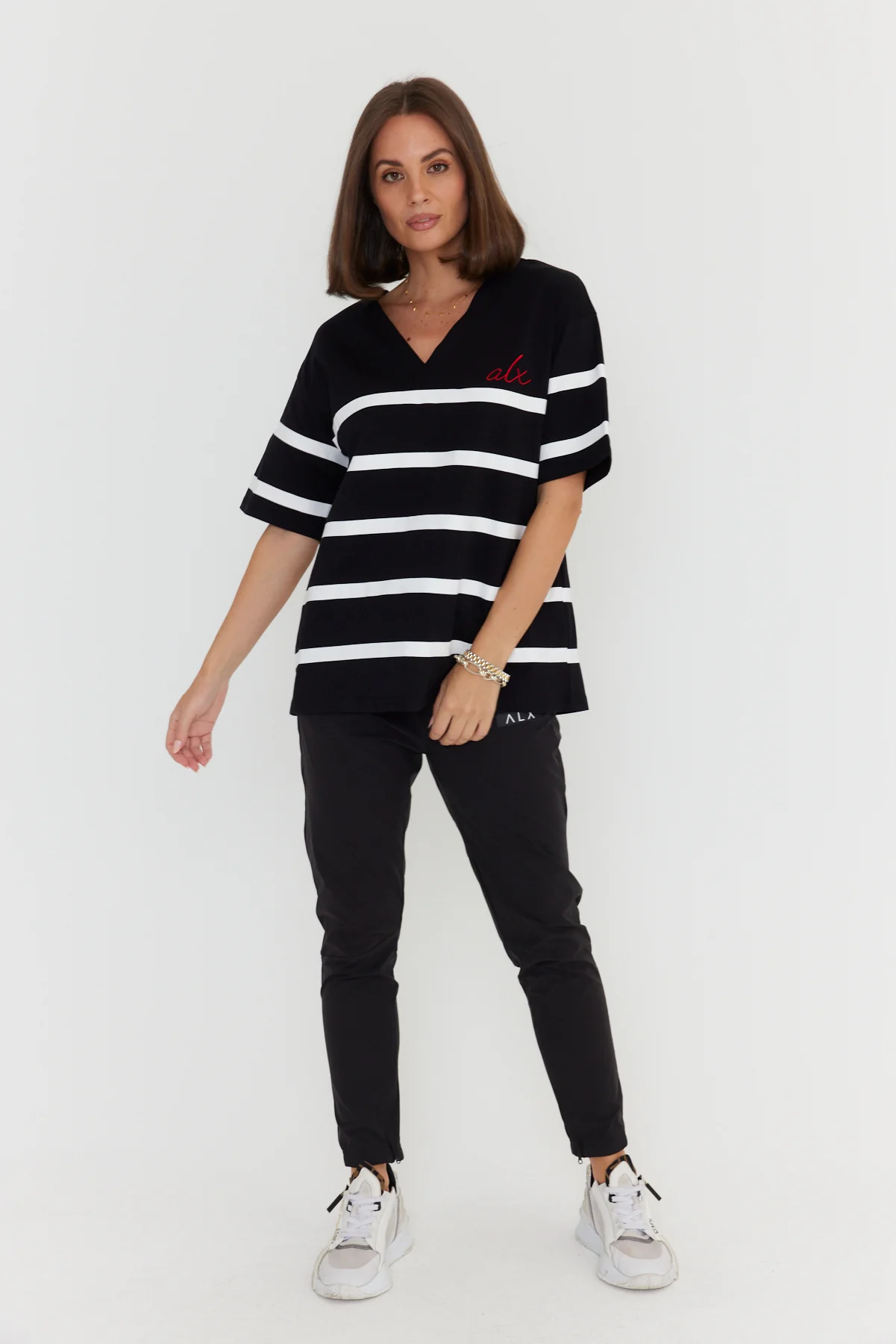 JASPER V T-Shirt Black - Image 6