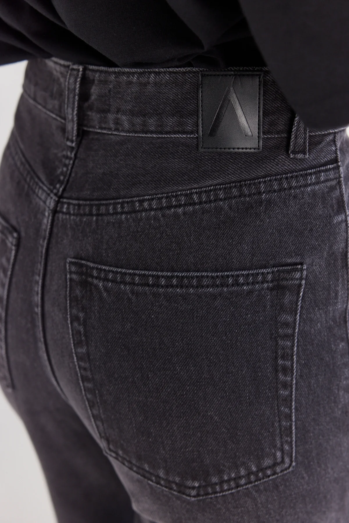 KALANI Jeans Black Denim - Image 10