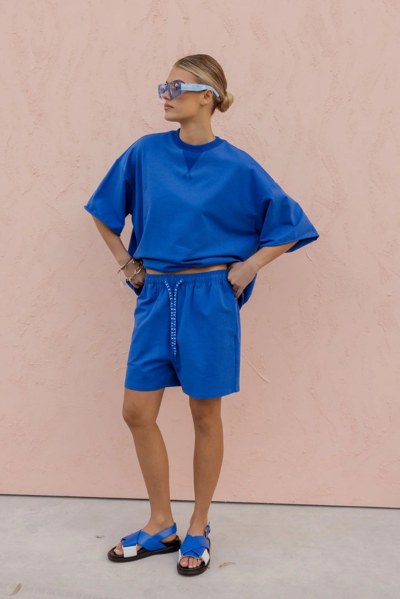 LEVI Shorts Electric Blue - Image 5
