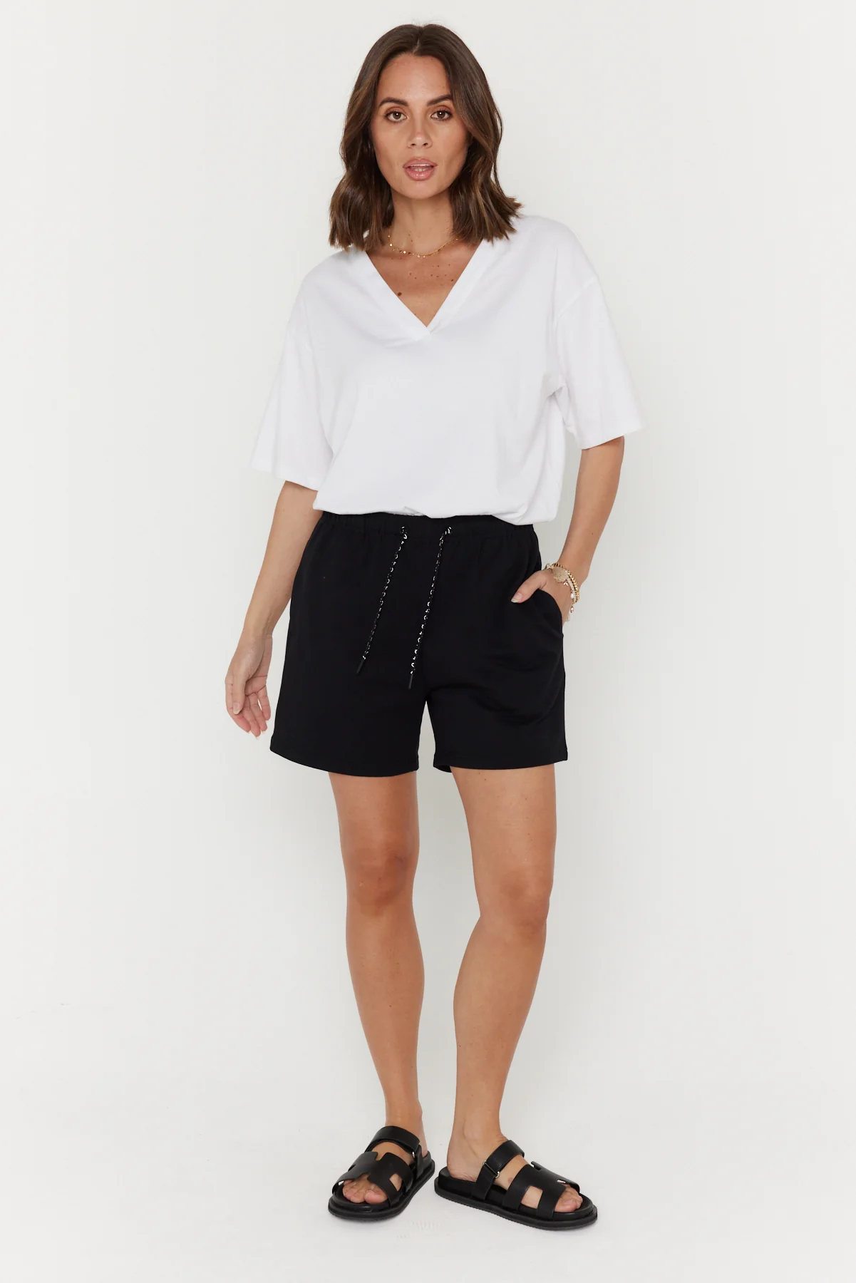 LEVI Shorts Black - Image 8