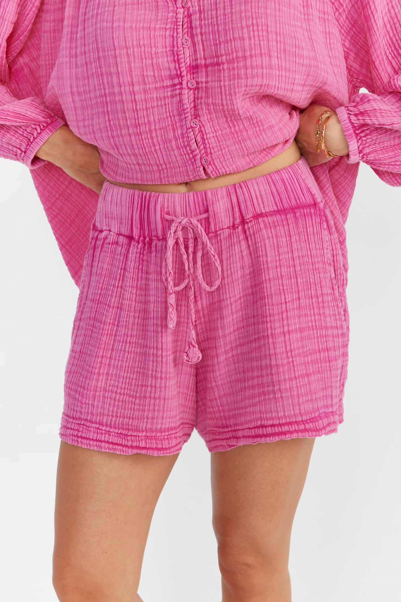 LOT Shorts Pink - Image 8