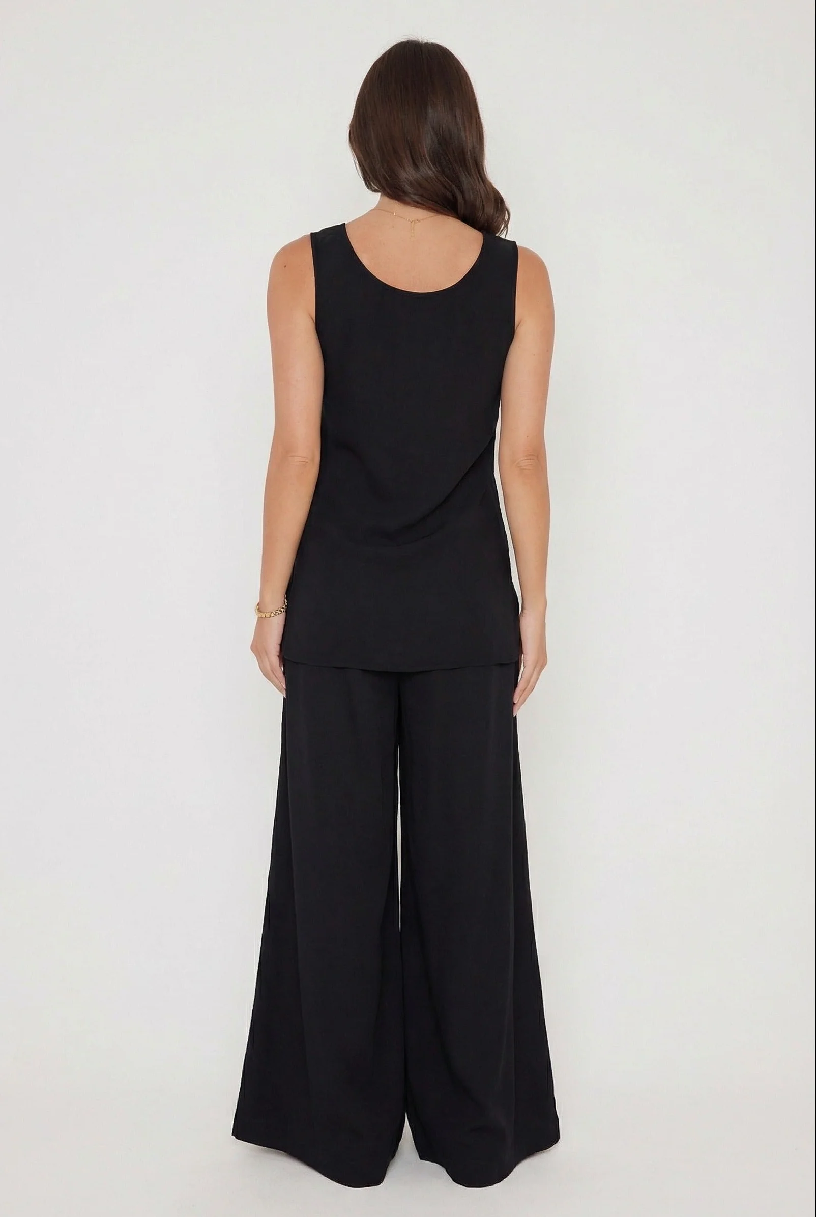 LUXUM Singlet Black - Image 11