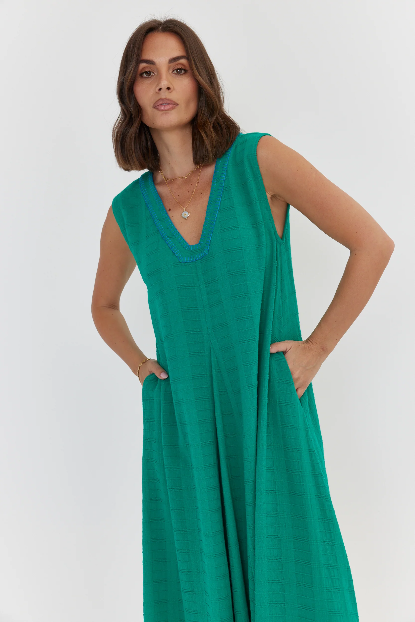 LYLA Dress Emerald - Image 9