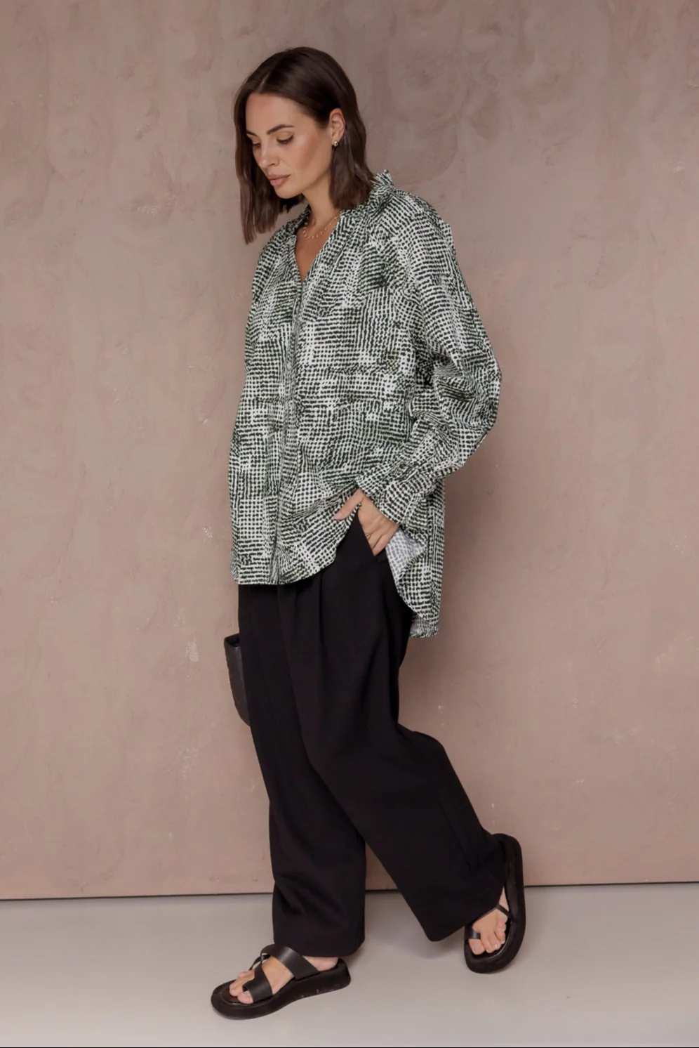 MEEKA Blouse Emerald Textured Print - Image 4