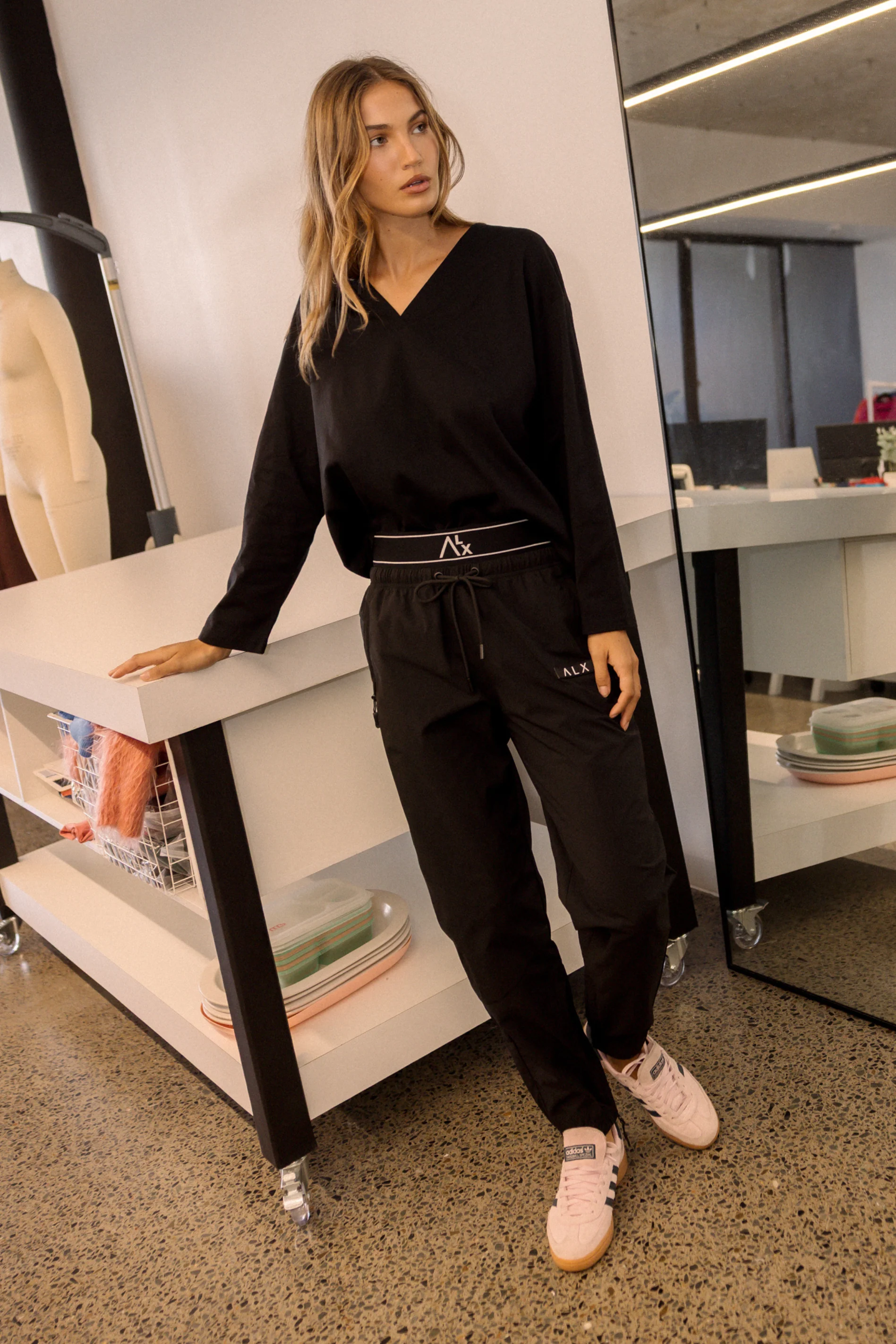NIX V Long Sleeve Top Black - Image 2
