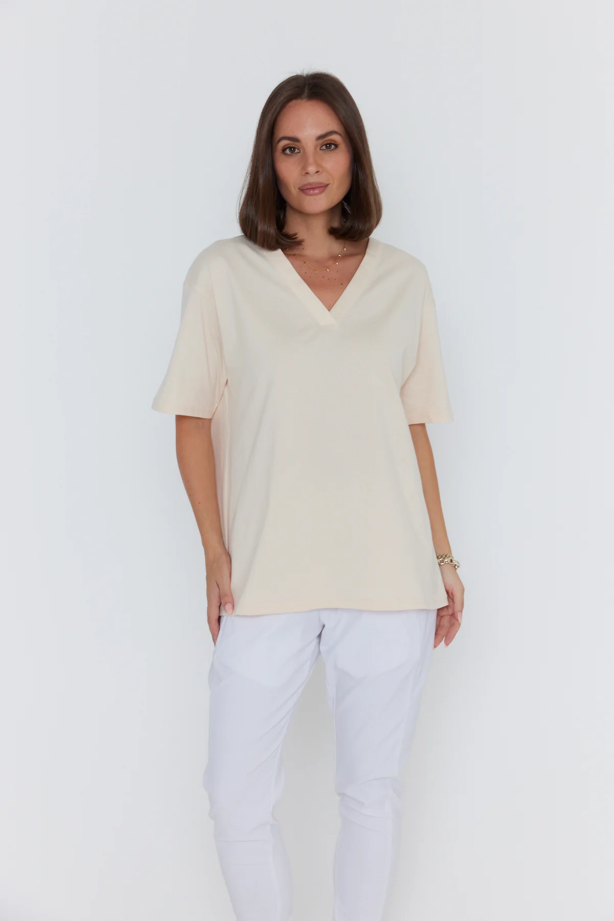 NIX V-Neck T-Shirt Cream - Image 4