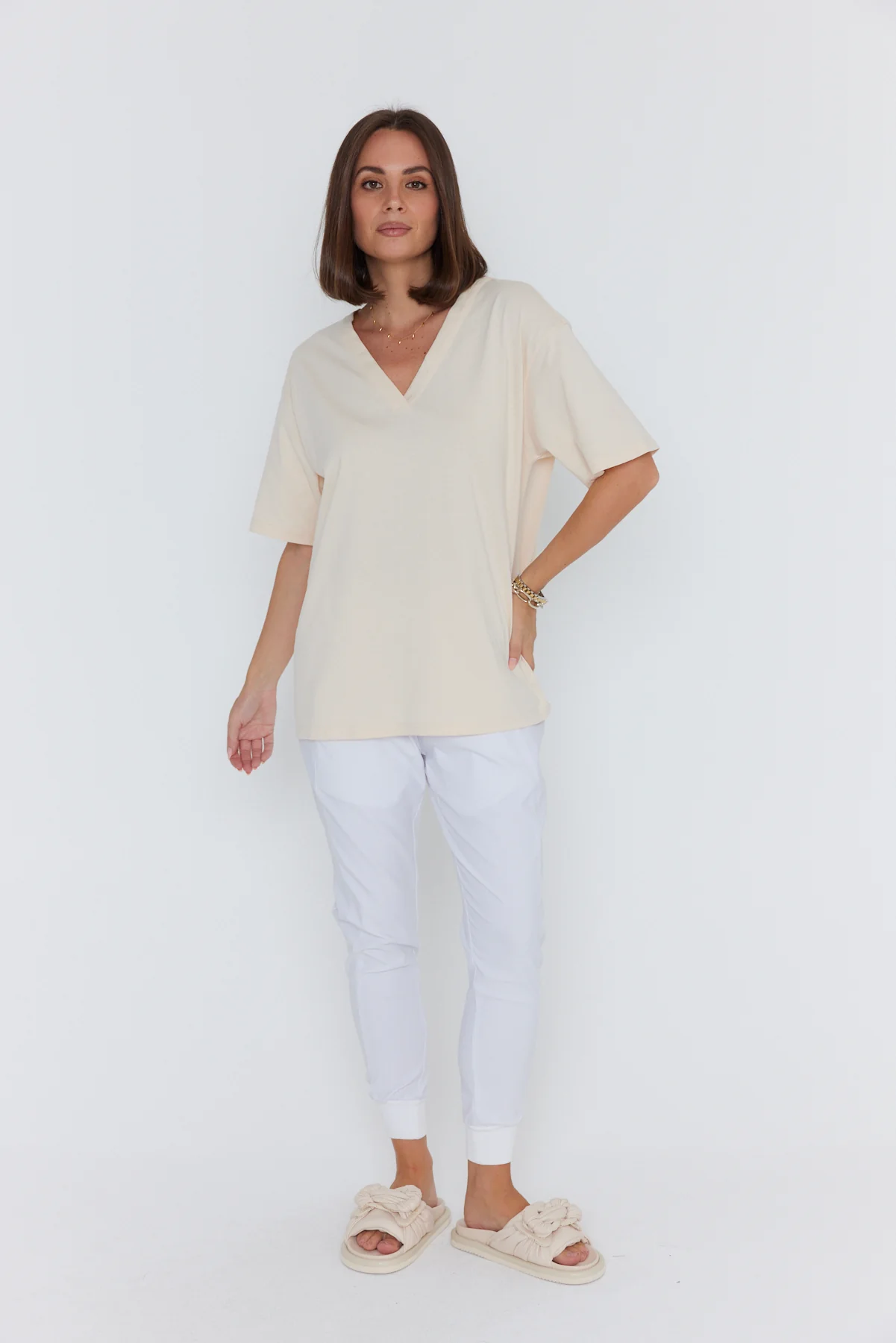 NIX V-Neck T-Shirt Cream - Image 5