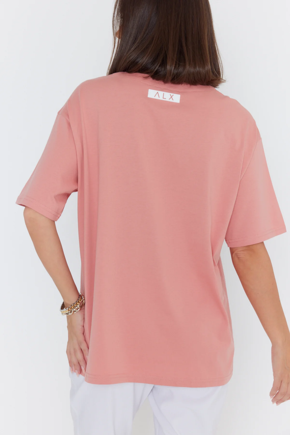 NIX V-Neck T-Shirt Dusty Rose - Image 10
