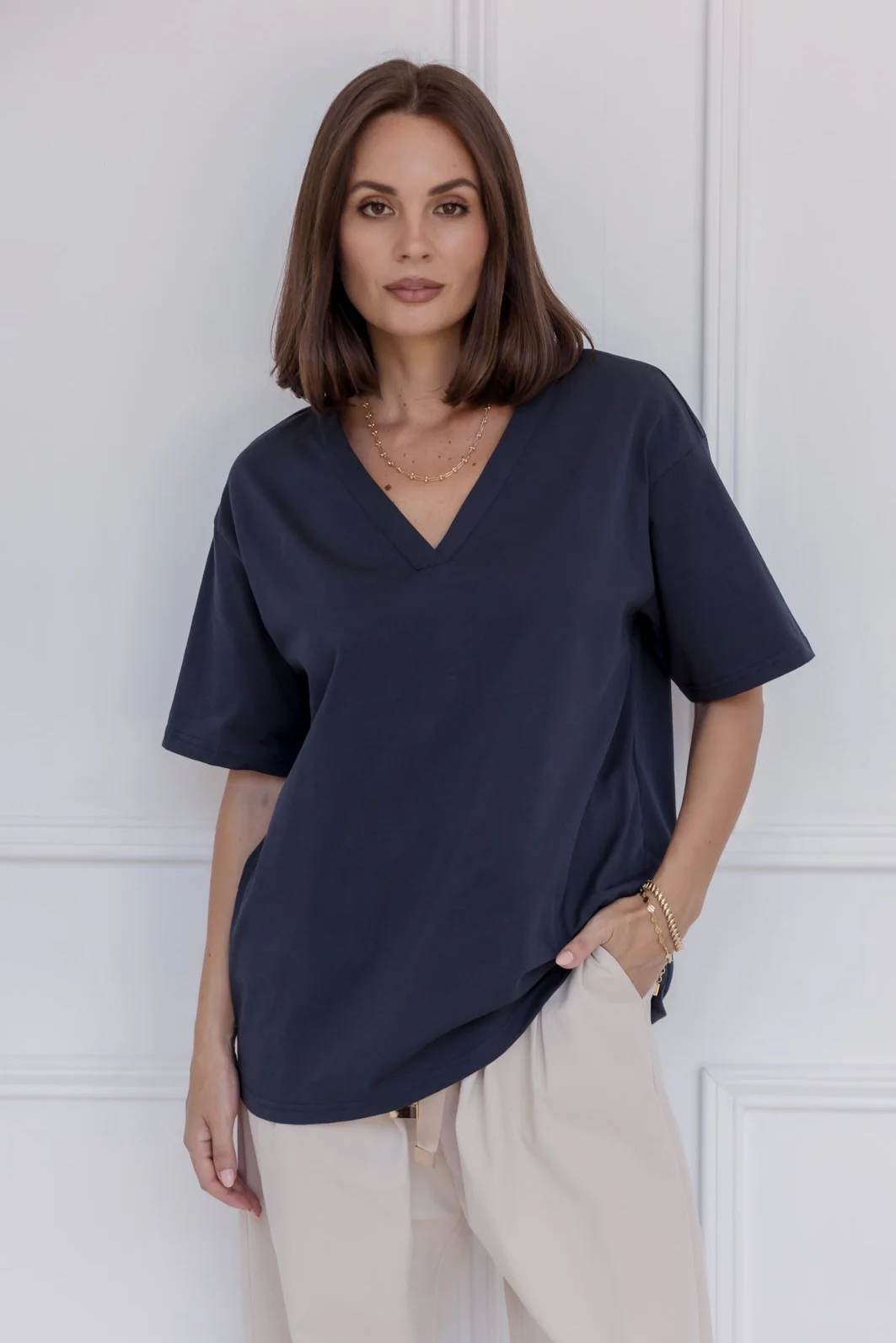 NIX V-Neck T-Shirt Navy - Image 2