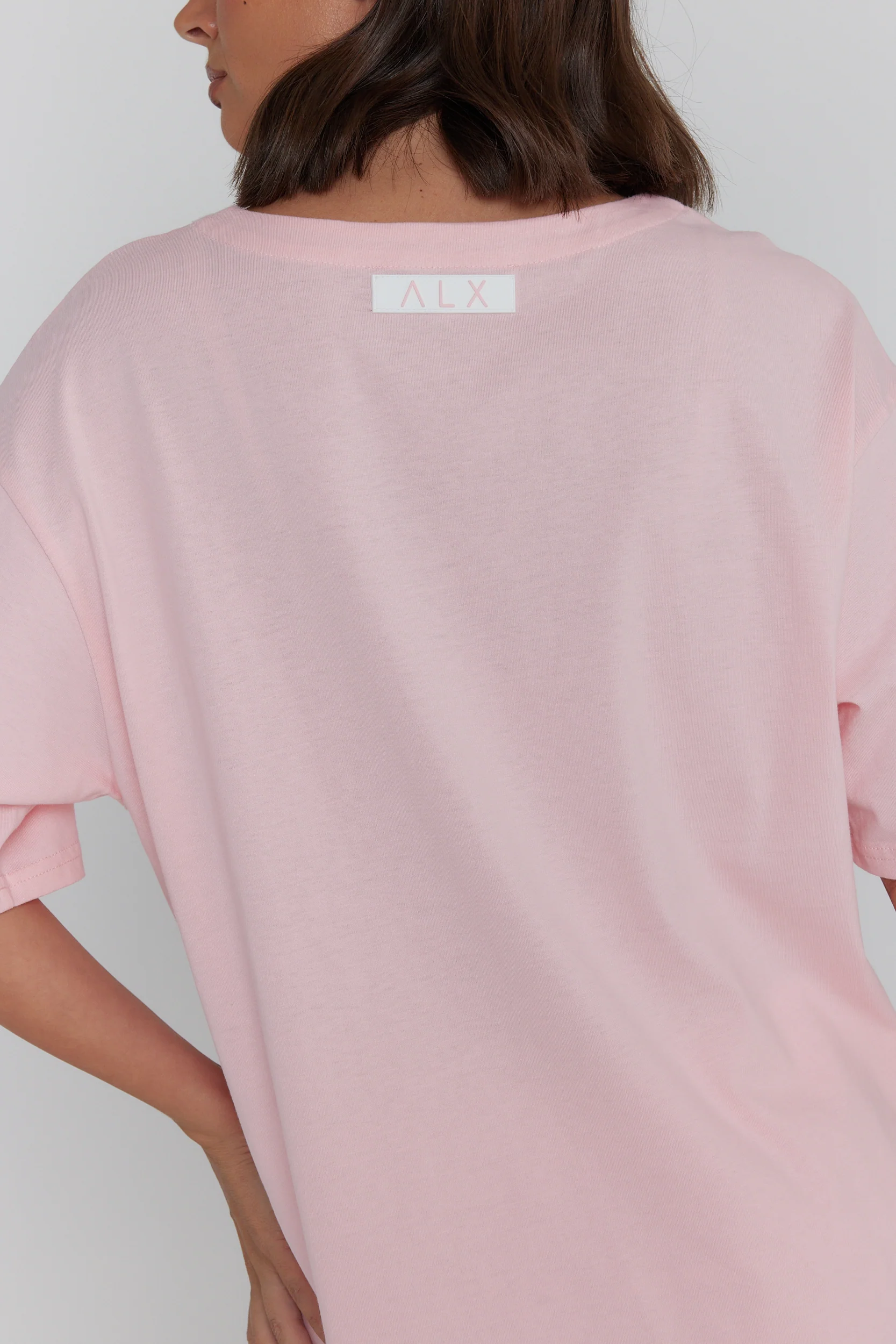 NIX V-Neck T-Shirt Pink - Image 10