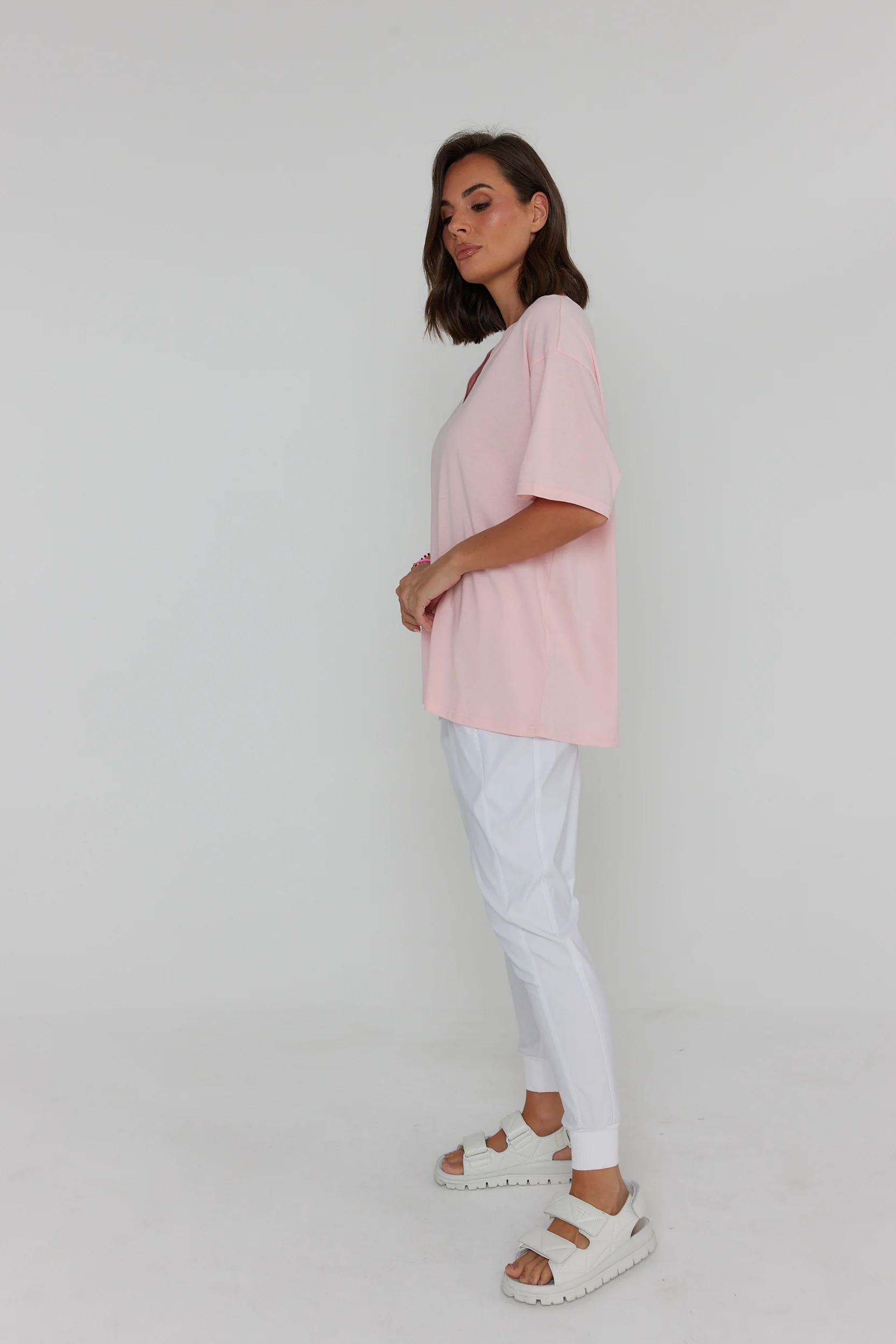 NIX V-Neck T-Shirt Pink - Image 8