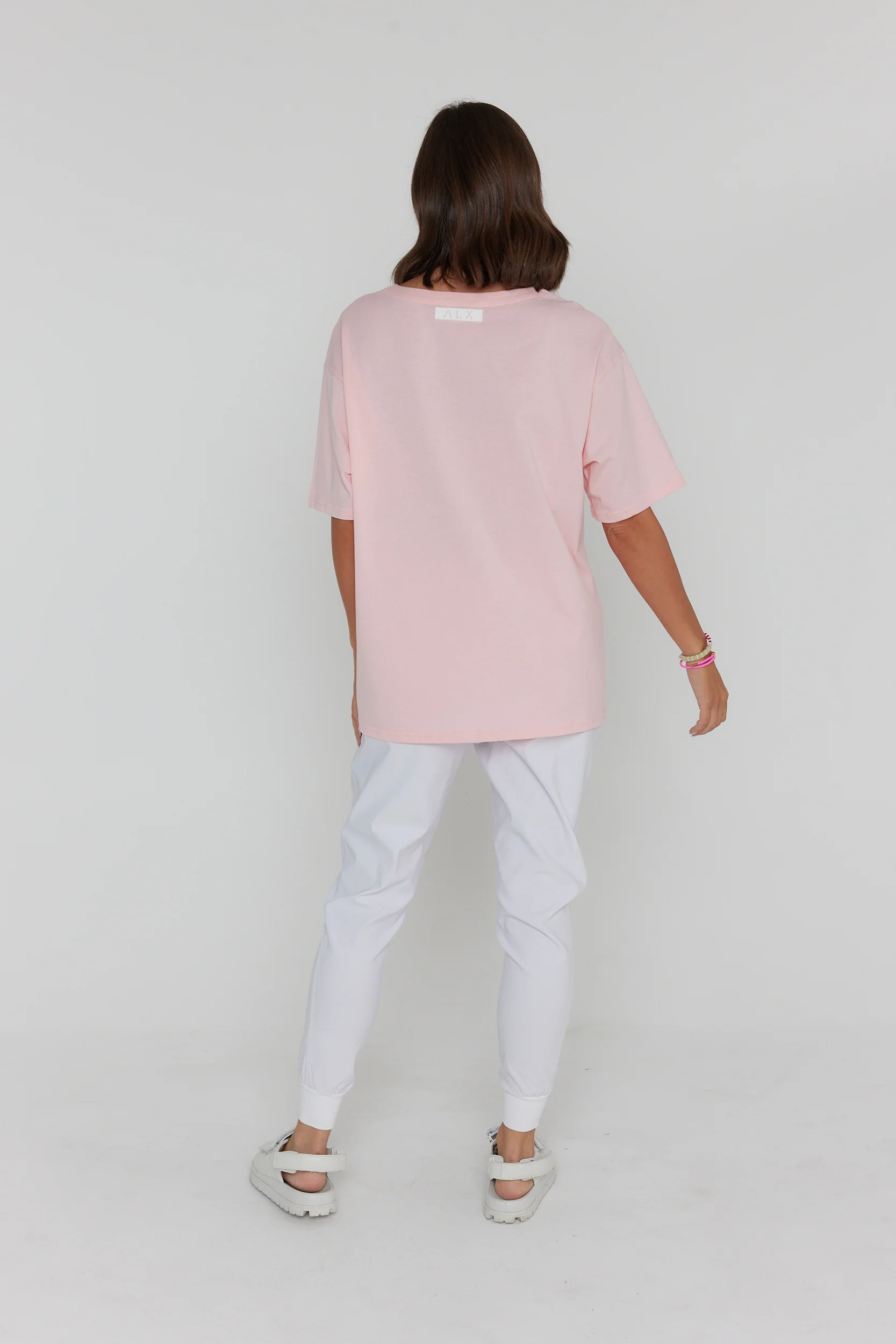 NIX V-Neck T-Shirt Pink - Image 9