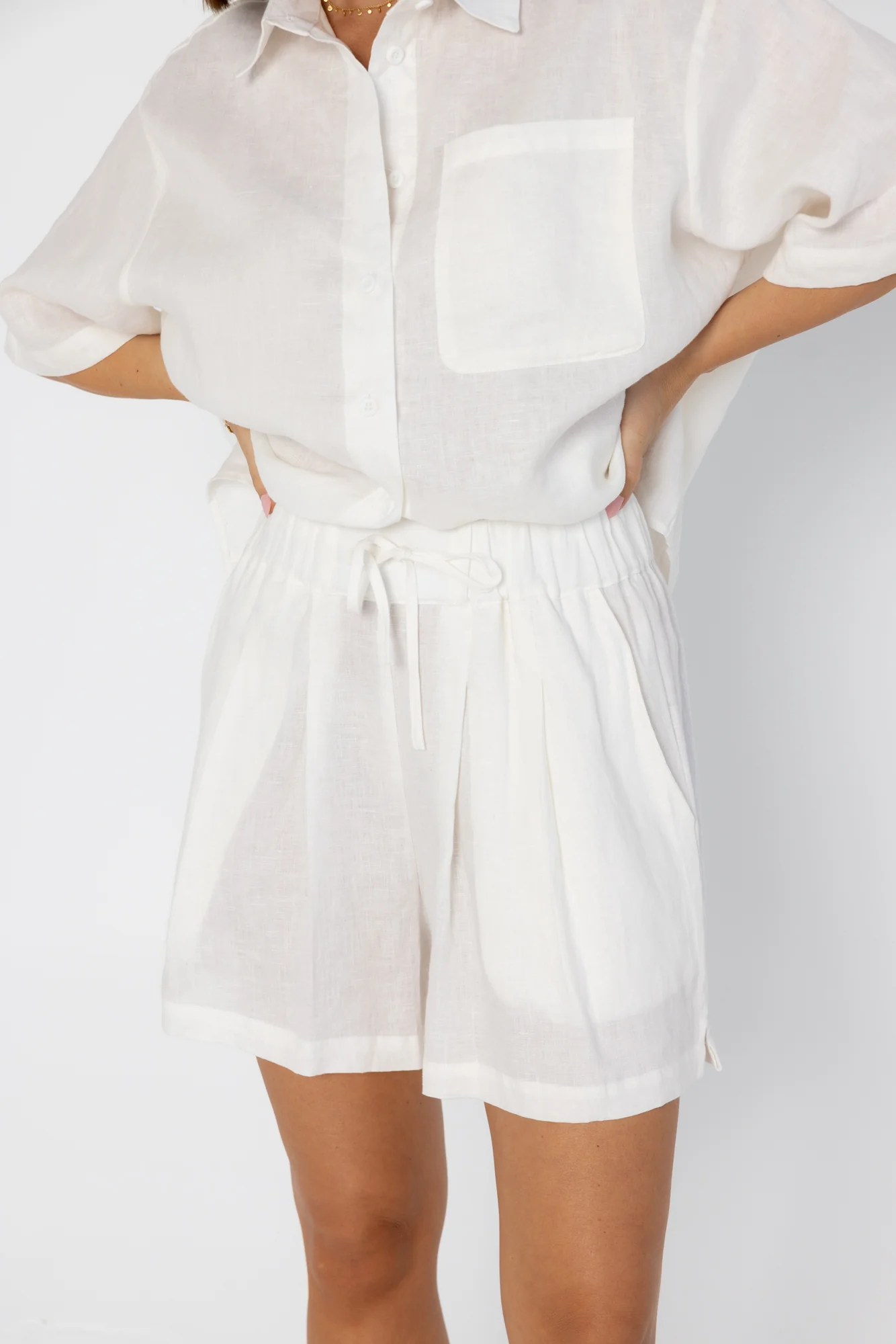 RAZ Shorts White - Image 4