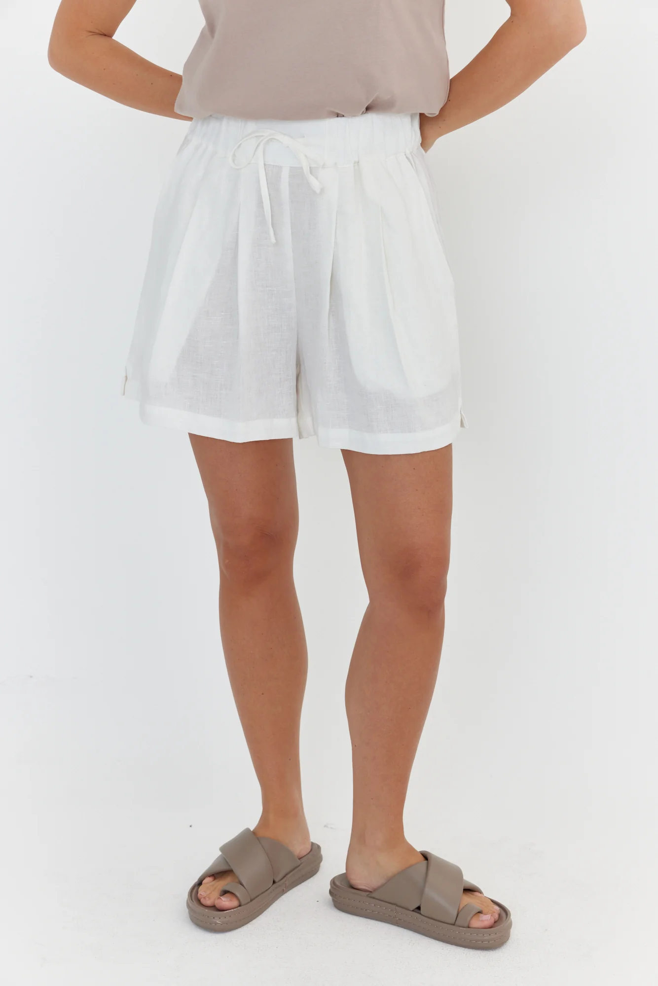 RAZ Shorts White - Image 5