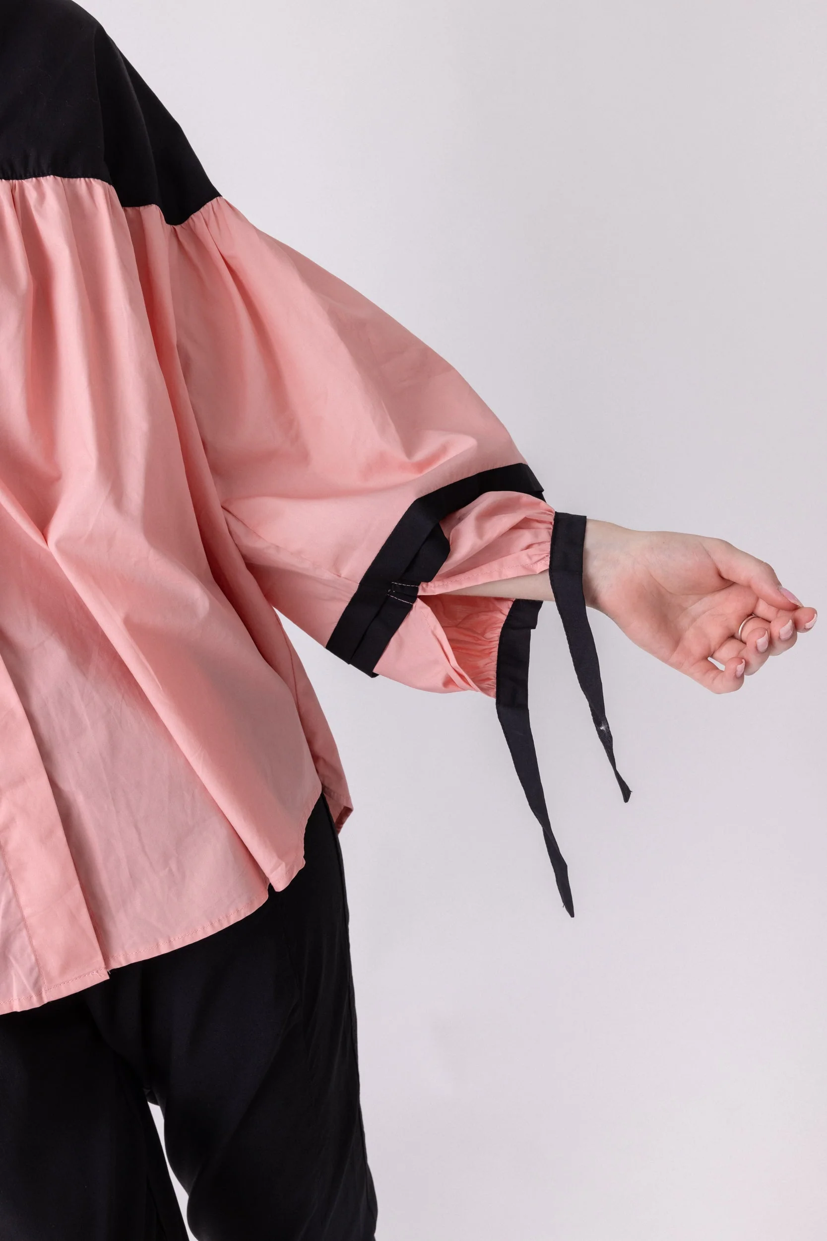 RENNOX Blouse Black & Peach - Image 7