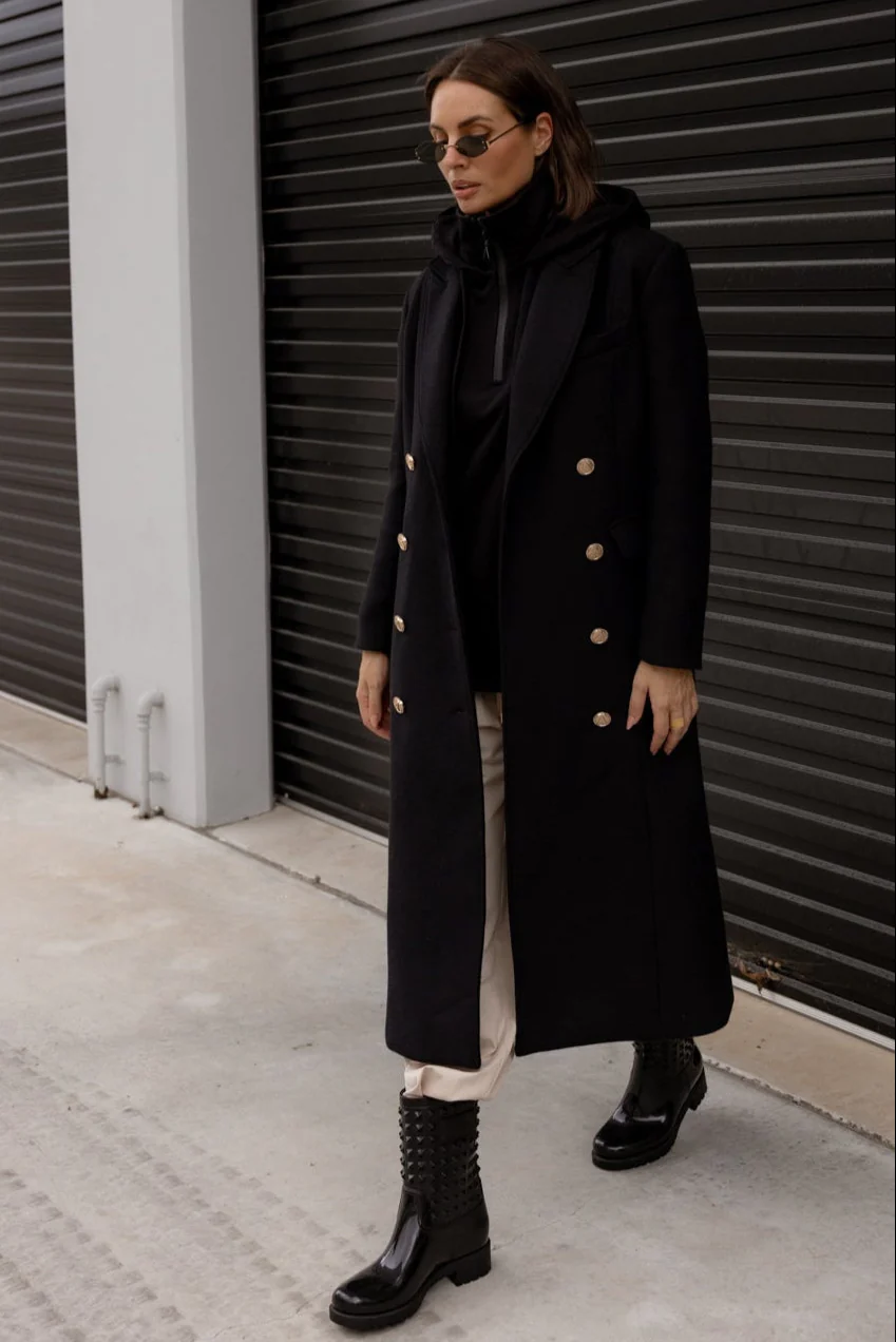 RUSSIAN Coat Black - Image 2