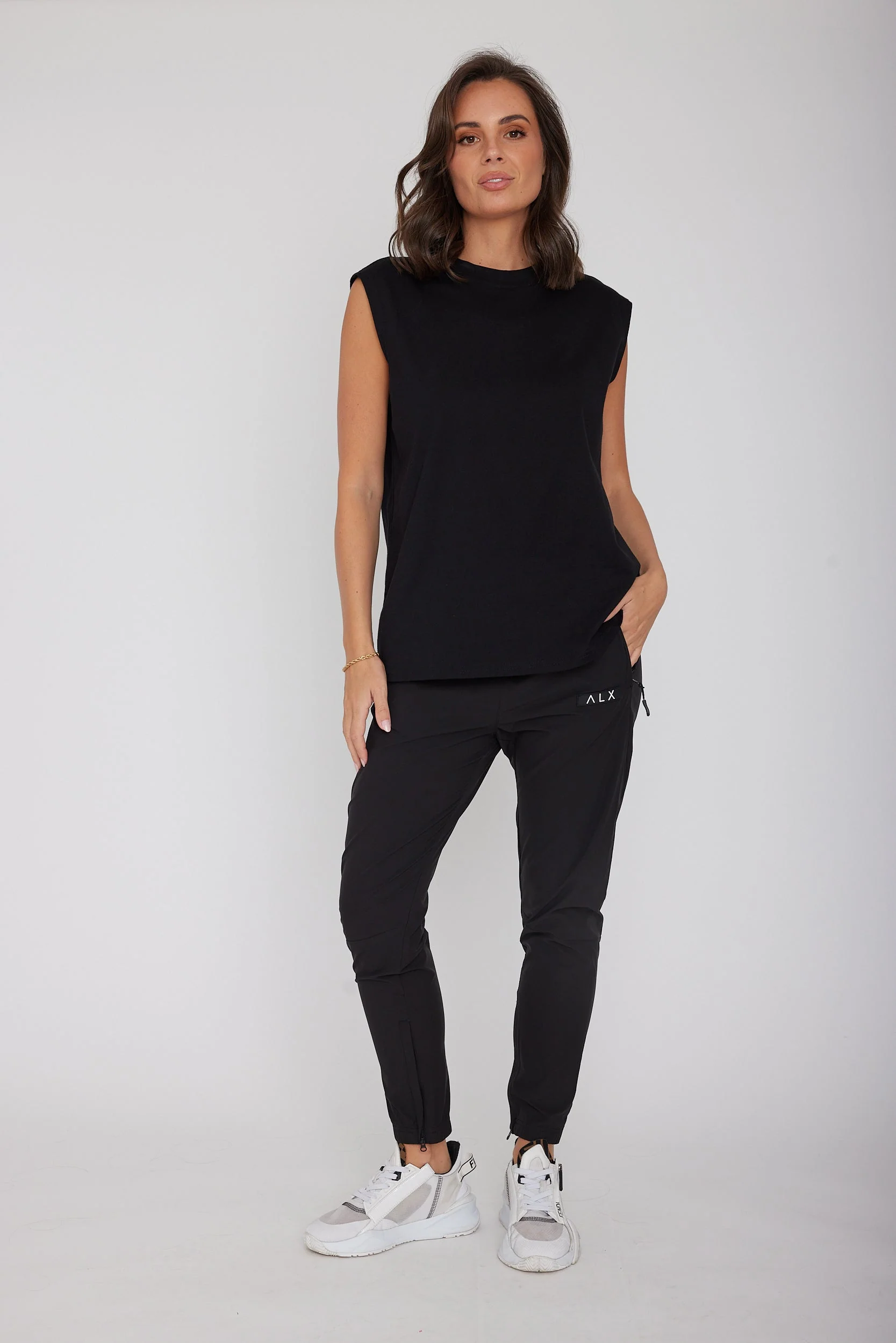 SIMBA Tank Black - Image 3