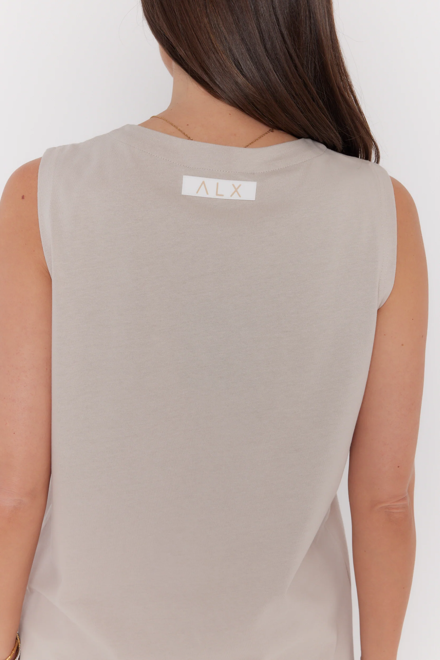 SIMBA V-Neck Stone - Image 11