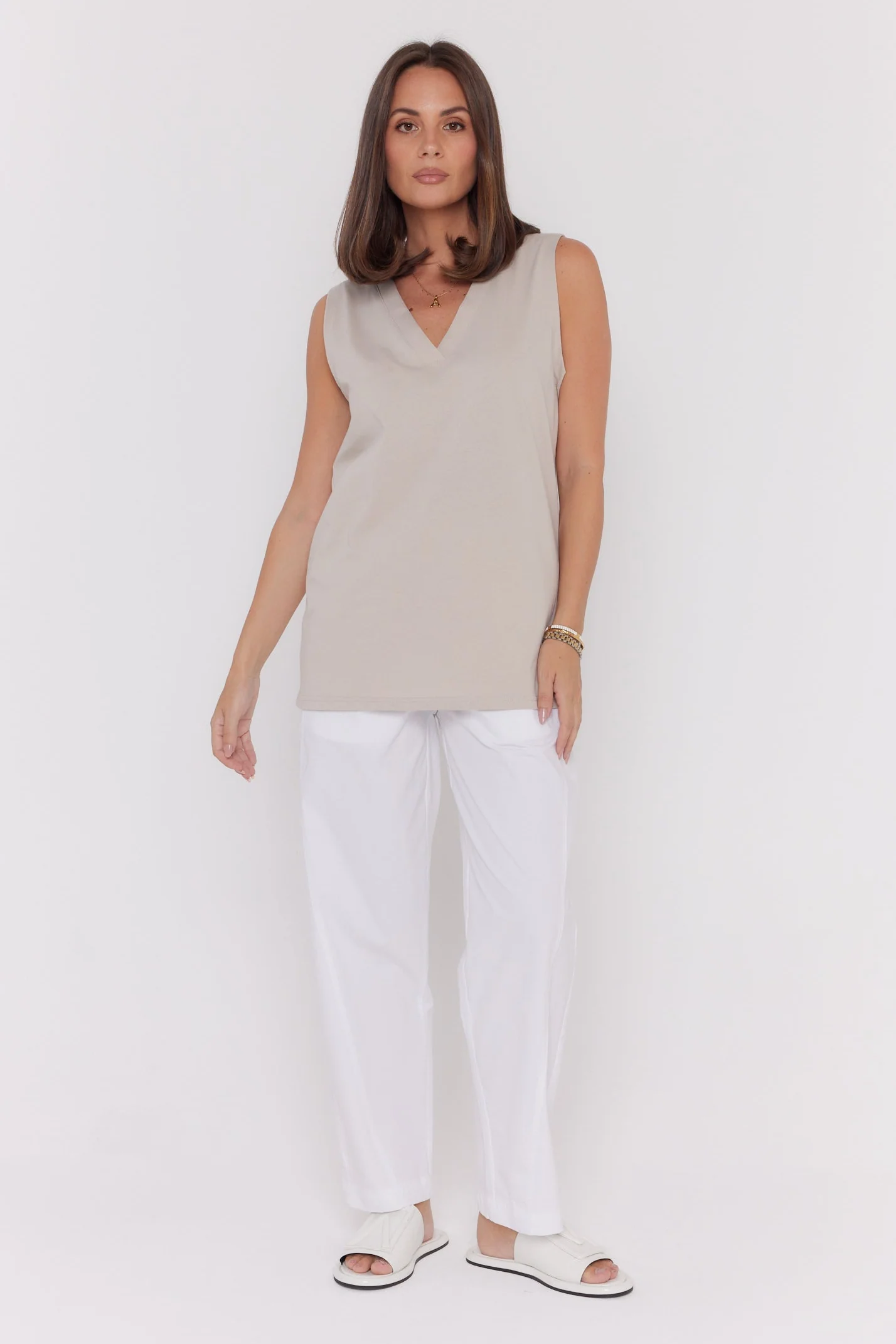 SIMBA V-Neck Stone - Image 6
