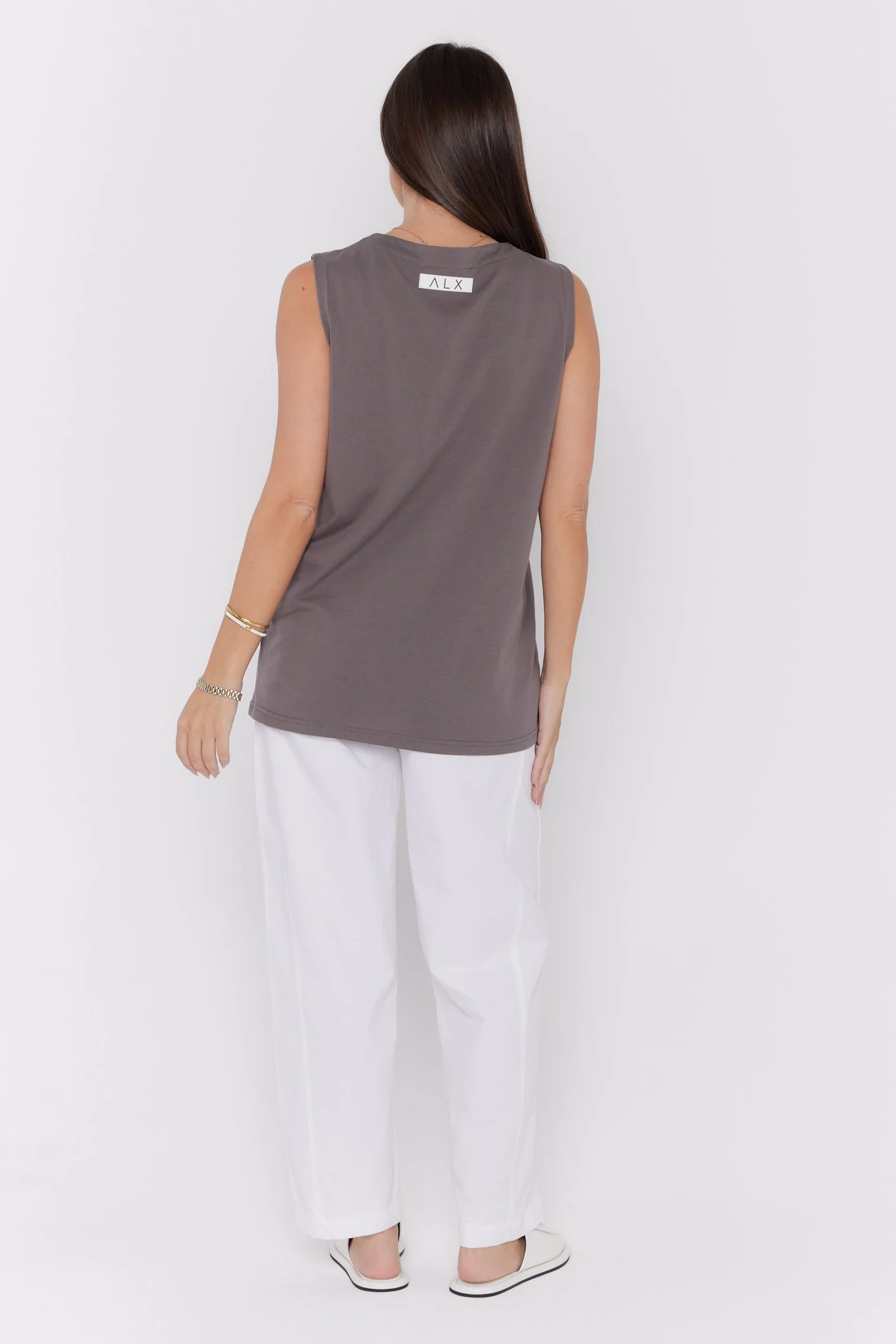SIMBA V-Neck Taupe Brown - Image 10