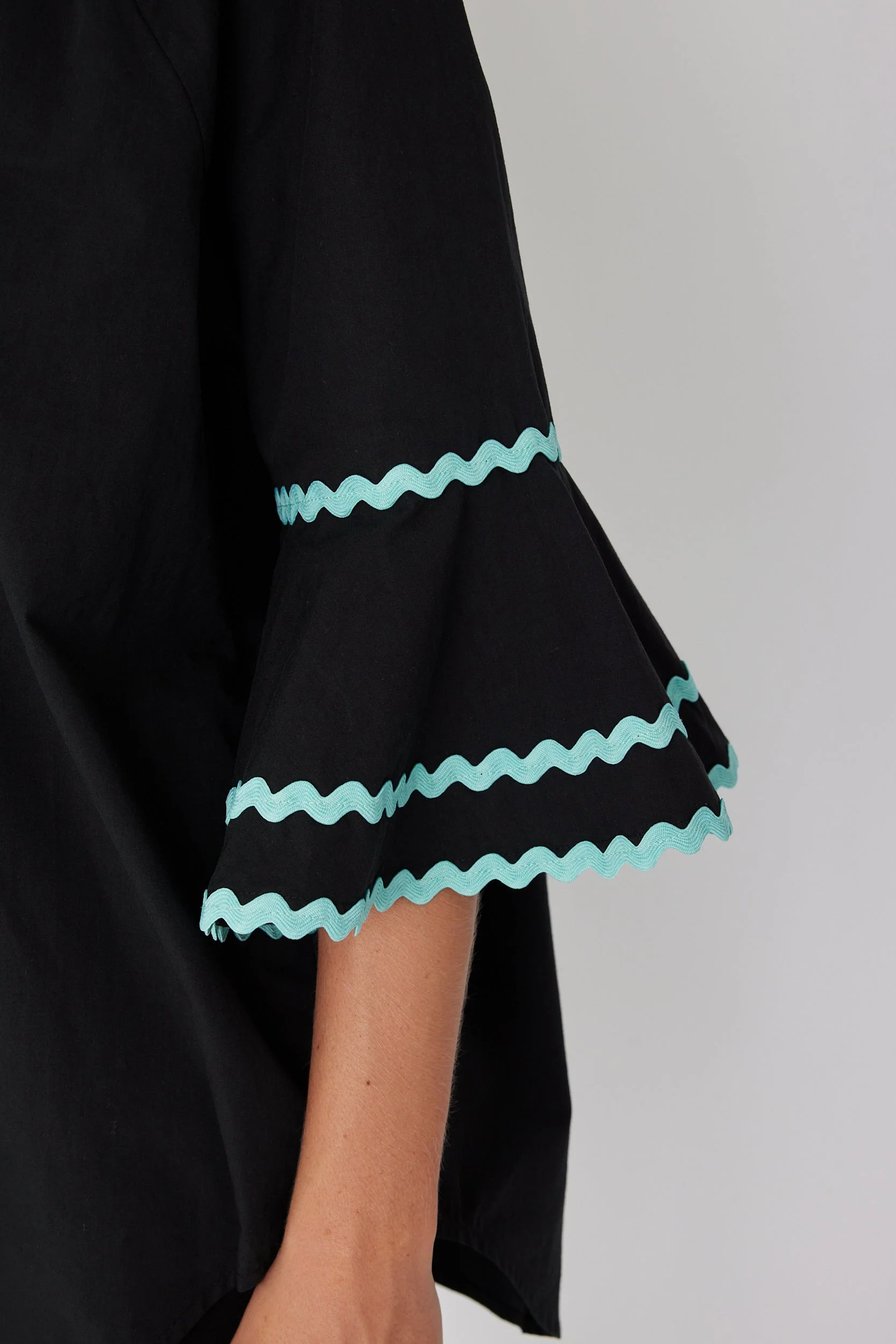 TALULA Blouse Black - Image 7