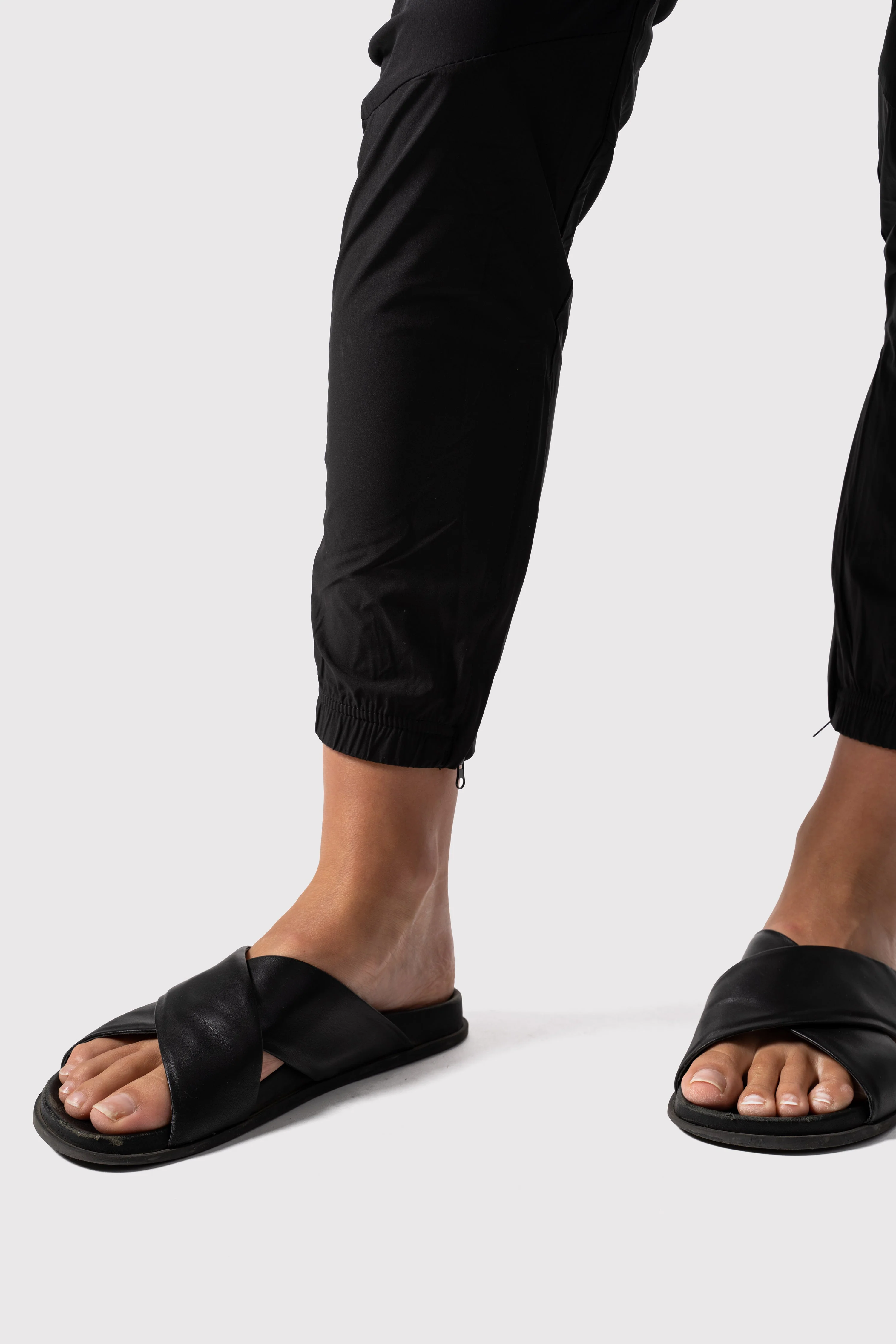 WOLFGANG Pants Black - Image 9